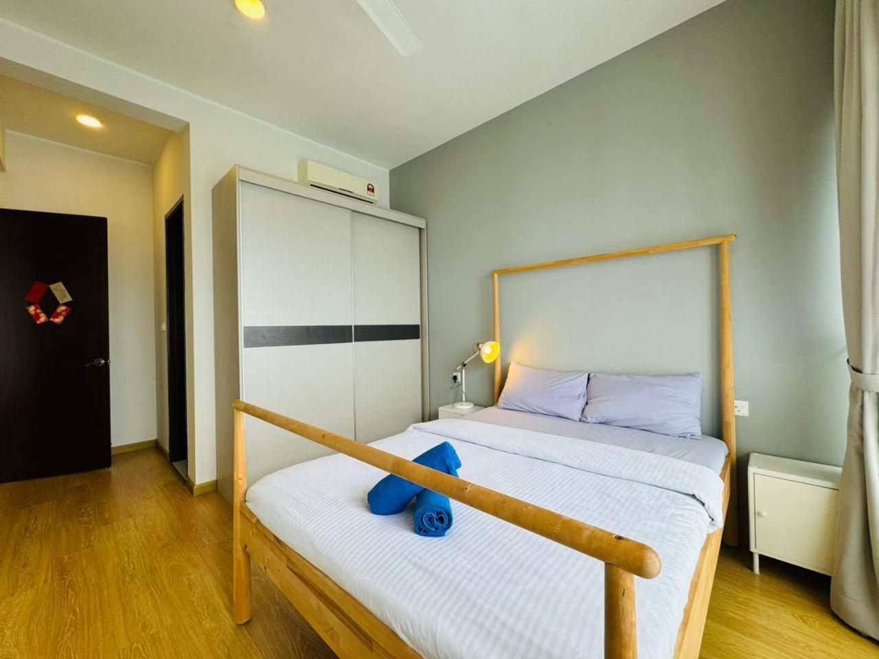 Apartment Jb Country Garden Danga Bay By J Agape