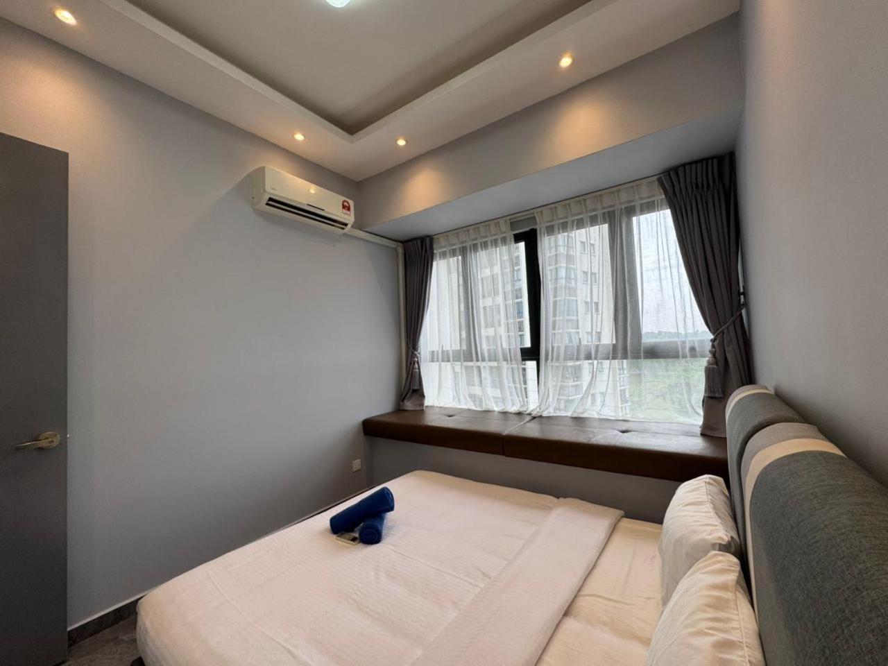 Apartment Jb Country Garden Danga Bay By J Agape